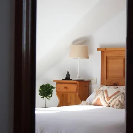 Siete Playas Surf House *