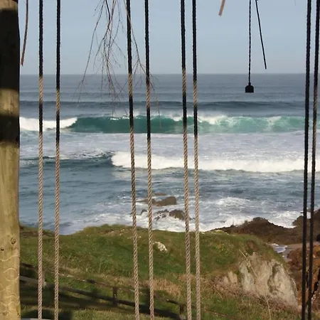 Siete Playas Surf House *